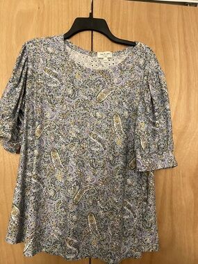 Kim & Cami Lavender Paisley Tunic with Gold Accents